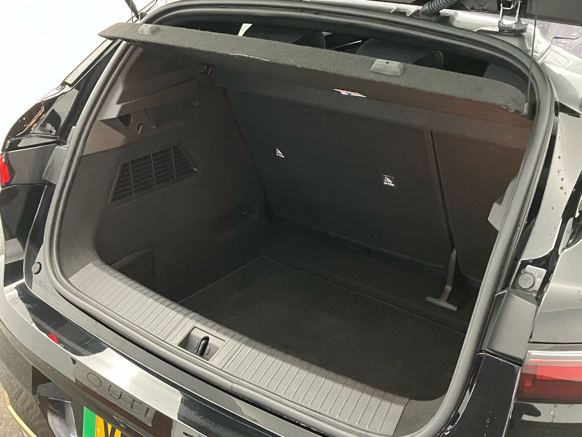 Used Renault Megane E Tech 2024 for sale - 77012073: Photo 22