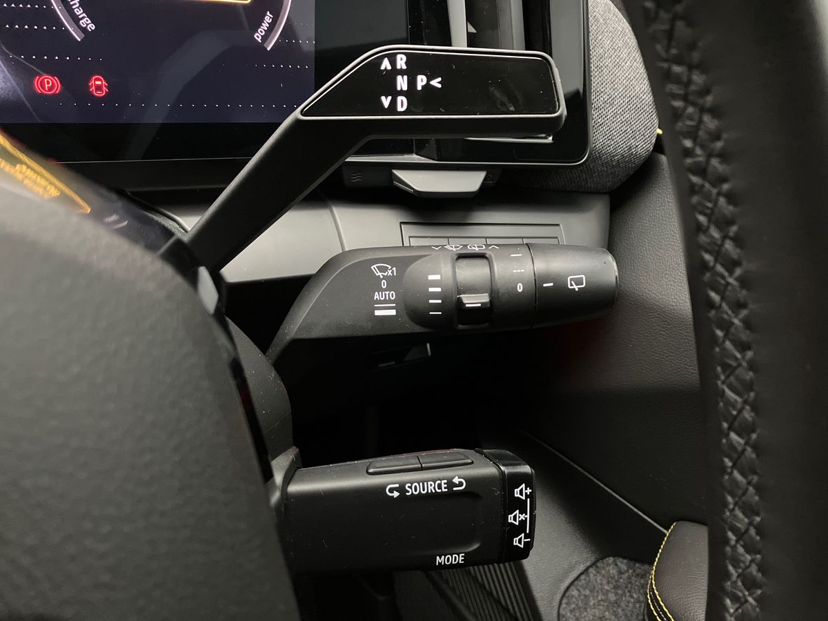 Used Renault Megane E Tech 2024 for sale - 77012073: Photo 43