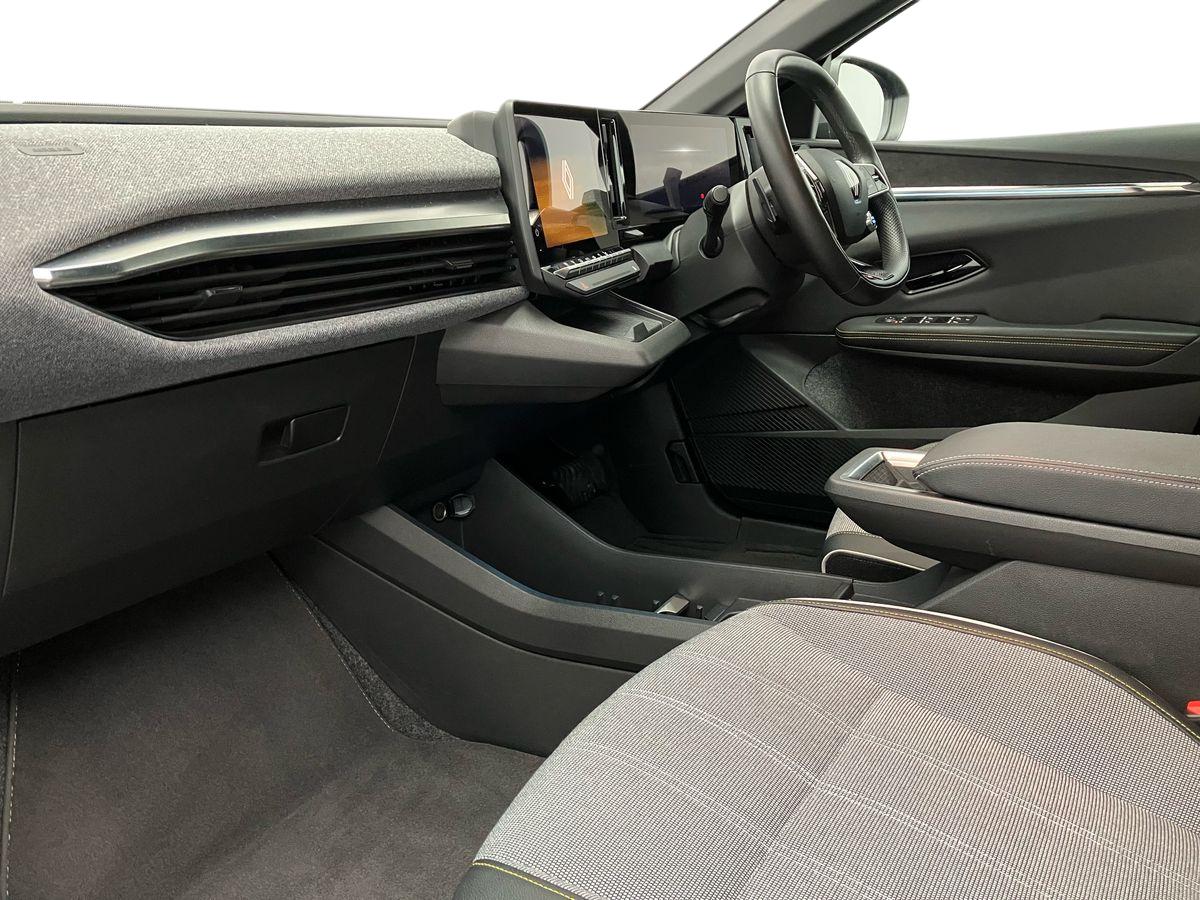 Used Renault Megane E Tech 2024 for sale - 77012073: Photo 7