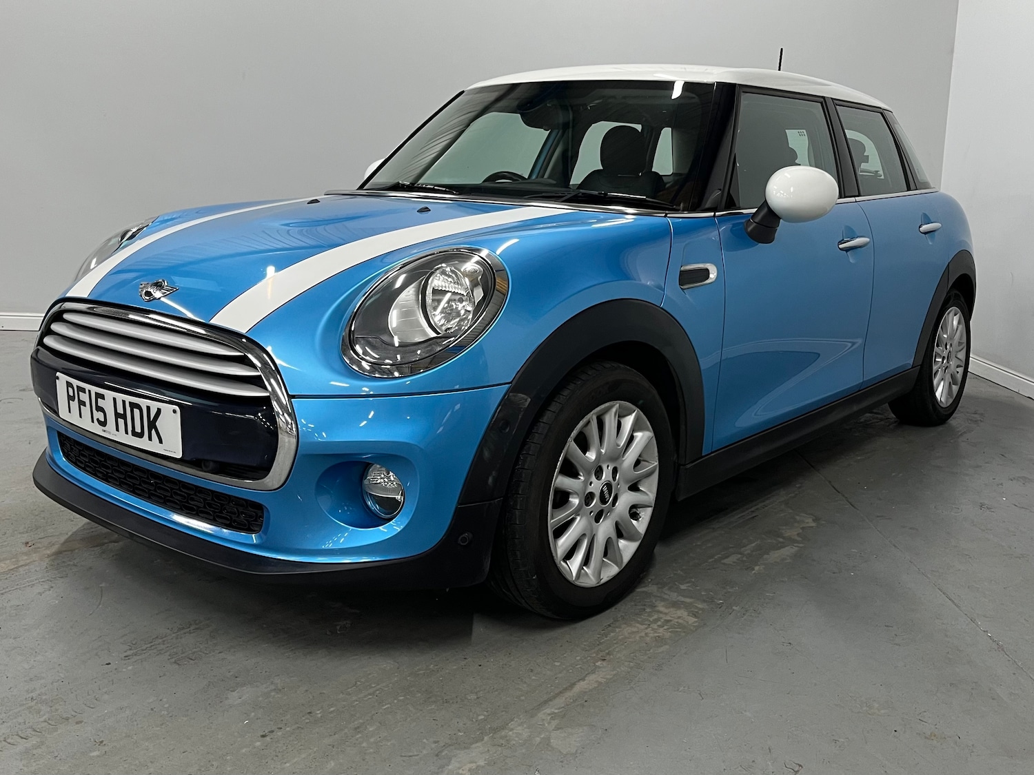 Used MINI Hatch 2015 for sale - 77350657: Photo 2