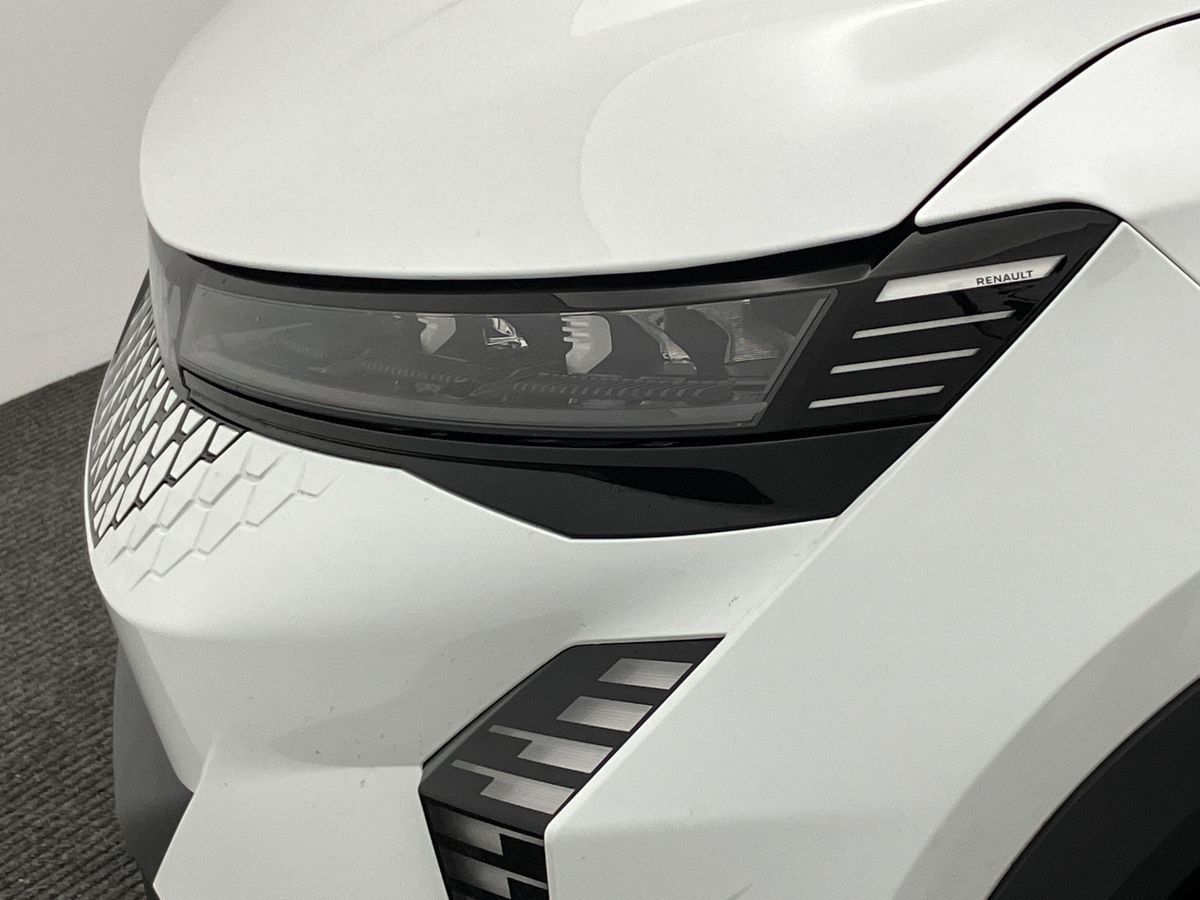 Used Renault Scenic E-Tech 2024 for sale - 76845593: Photo 13