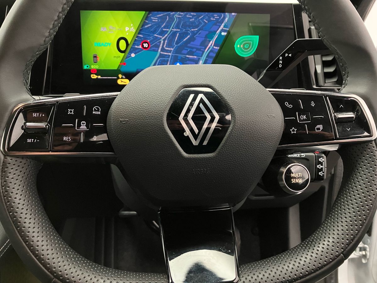 Used Renault Scenic E-Tech 2024 for sale - 76845593: Photo 16
