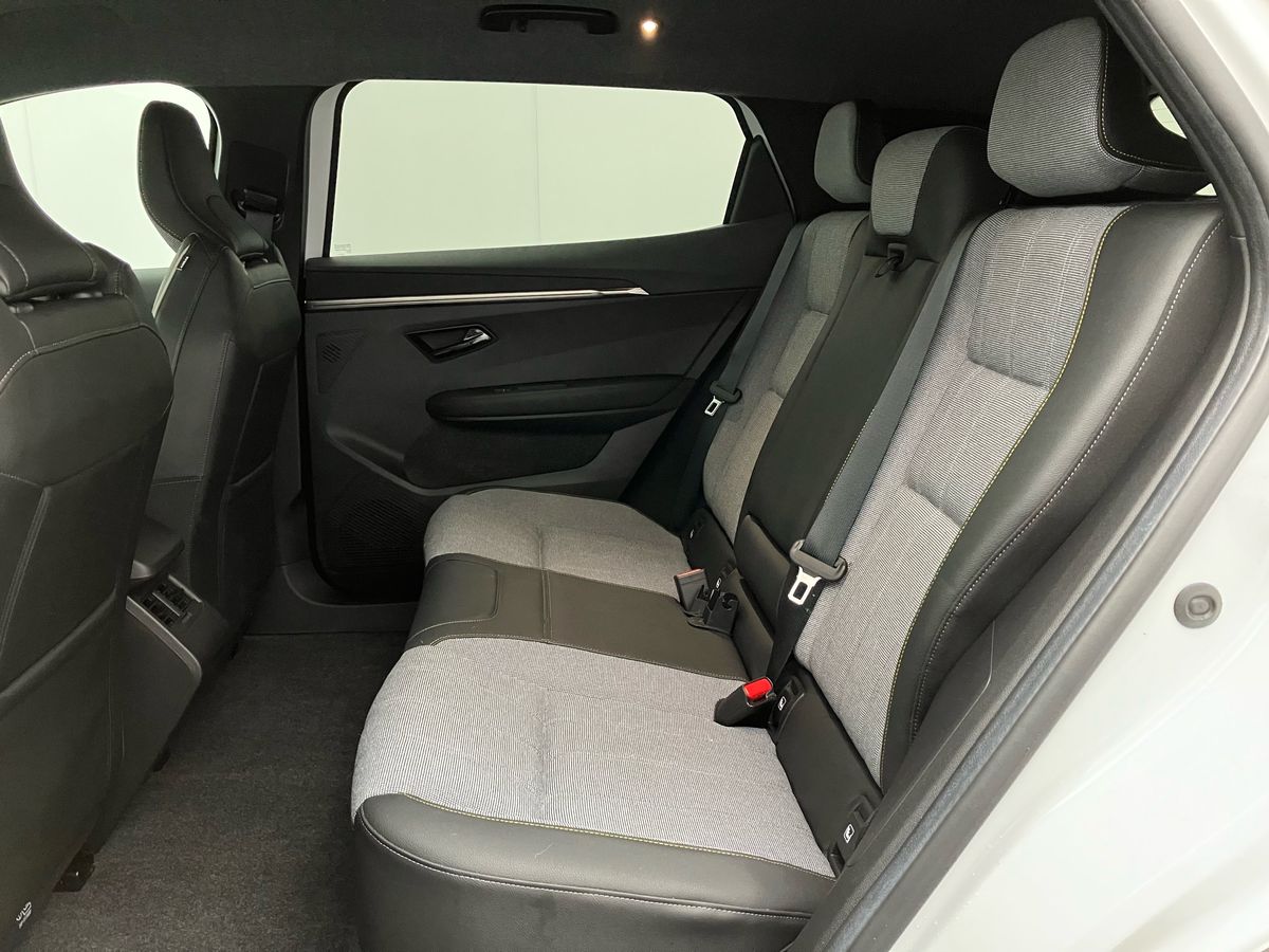 Used Renault Scenic E-Tech 2024 for sale - 76845593: Photo 28