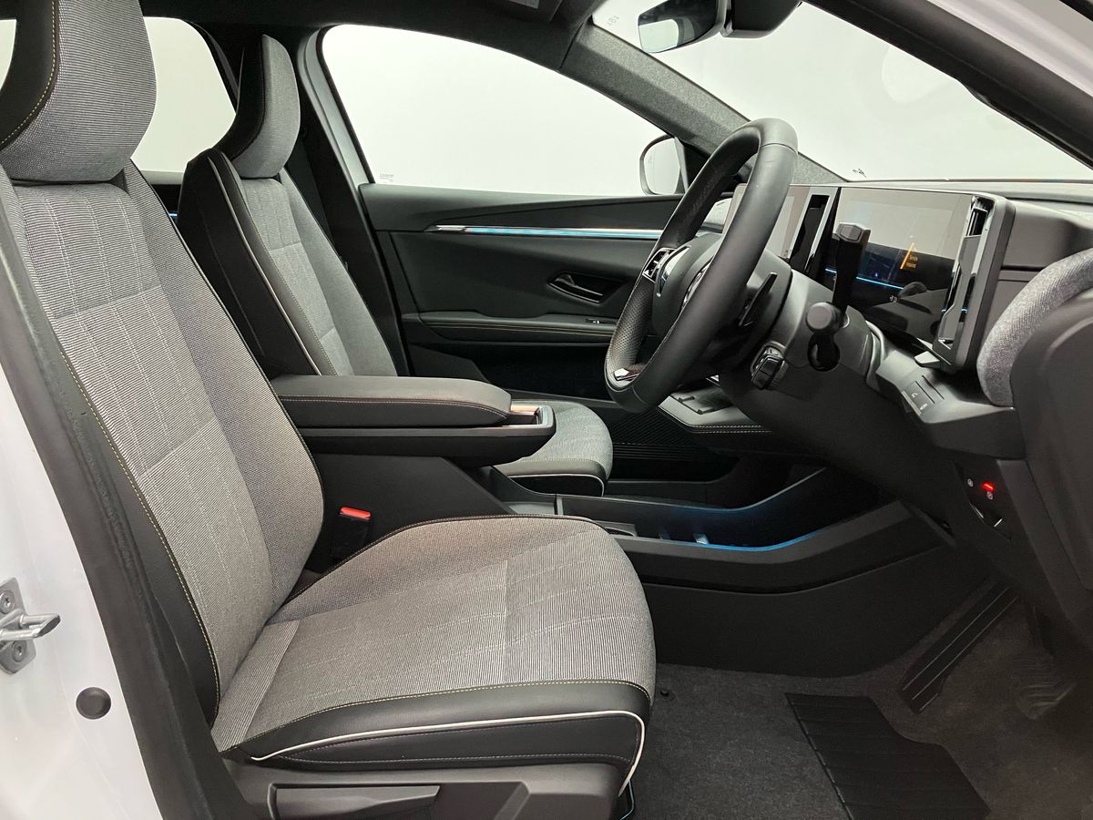 Used Renault Scenic E-Tech 2024 for sale - 76845593: Photo 29