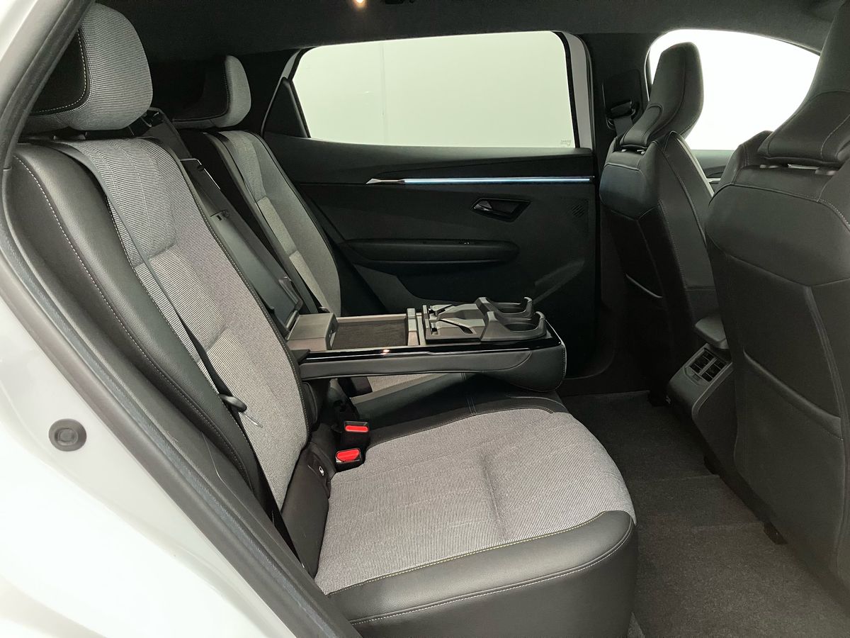 Used Renault Scenic E-Tech 2024 for sale - 76845593: Photo 32