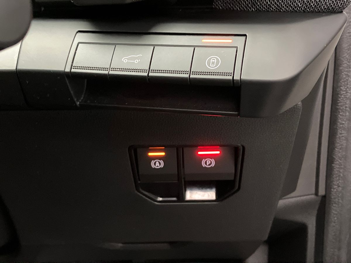 Used Renault Scenic E-Tech 2024 for sale - 76845593: Photo 35