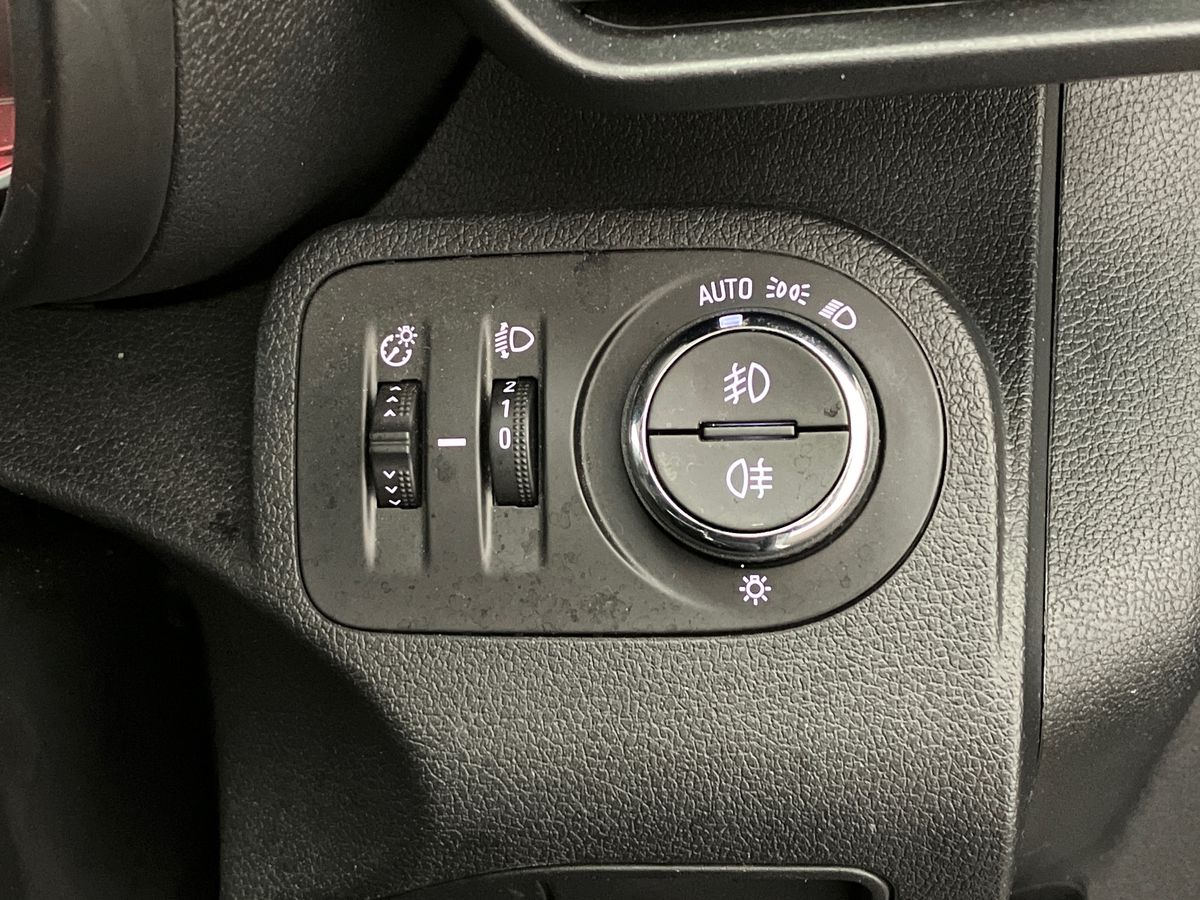 Used Vauxhall Combo Life 2020 for sale - 76845591: Photo 34