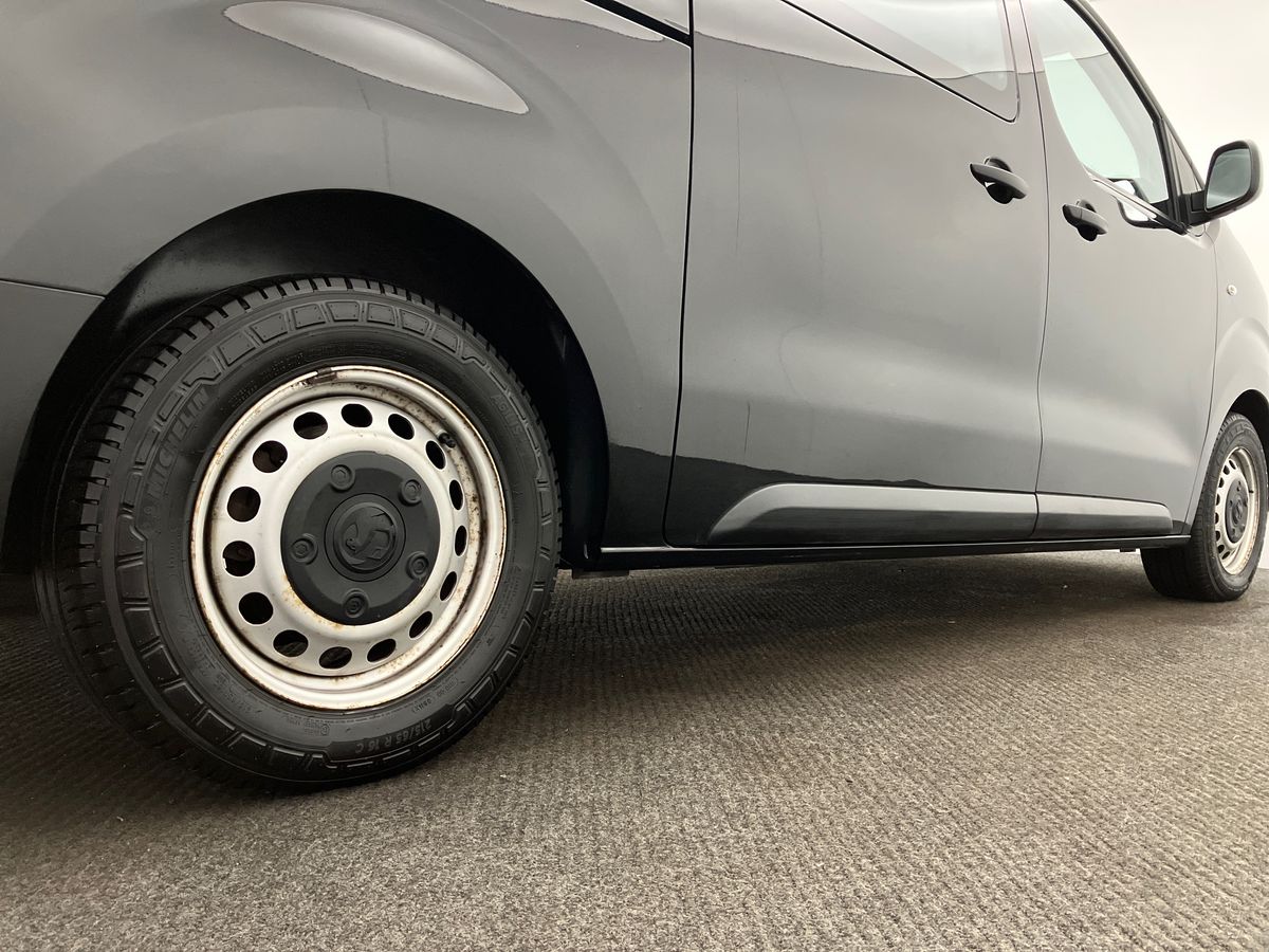 Used Vauxhall Vivaro Life 2023 for sale - 77398555: Photo 22
