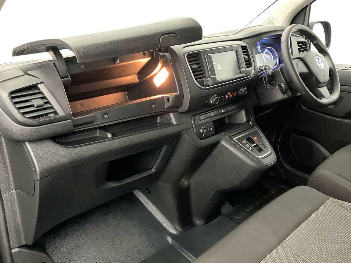 Used Vauxhall Vivaro Life 2023 for sale - 77398555: Photo 9