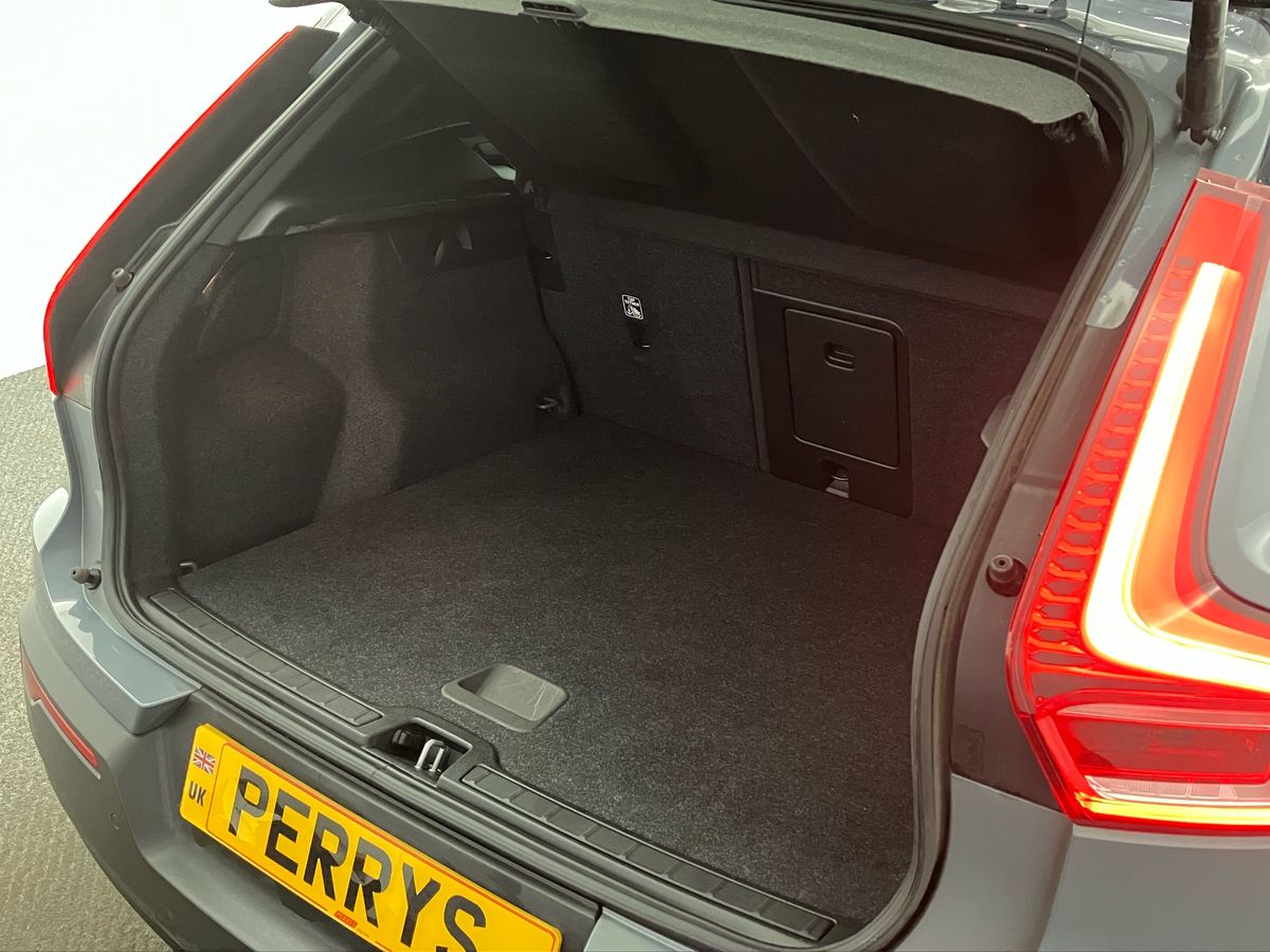 Used Volvo XC40 2021 for sale - 76905648: Photo 22