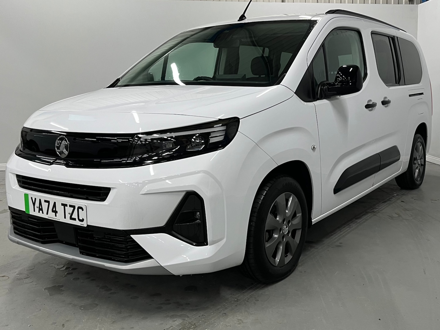 Used Vauxhall Combo Life 2025 for sale - 77207744: Photo 2