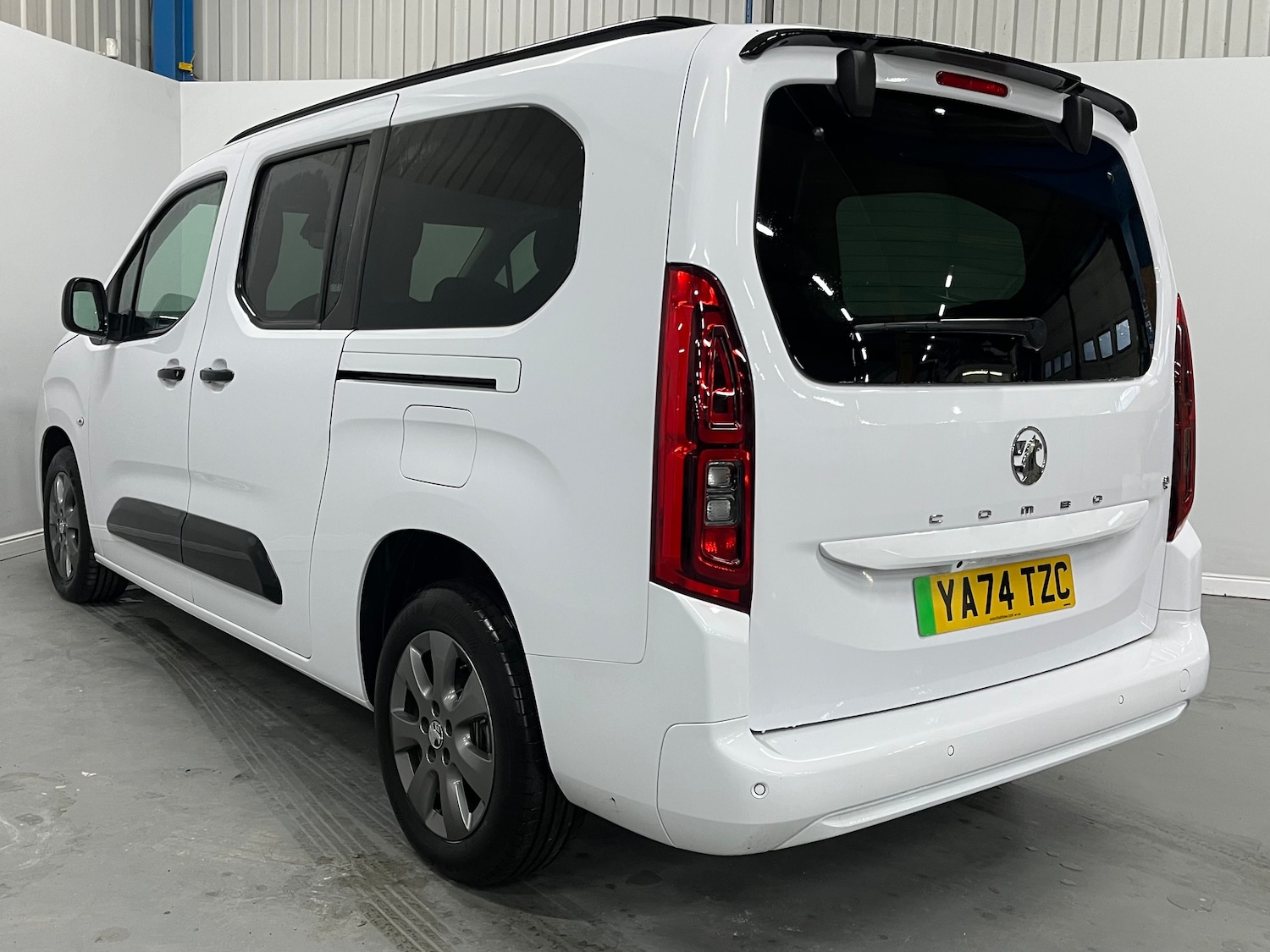 Used Vauxhall Combo Life 2025 for sale - 77207744: Photo 3