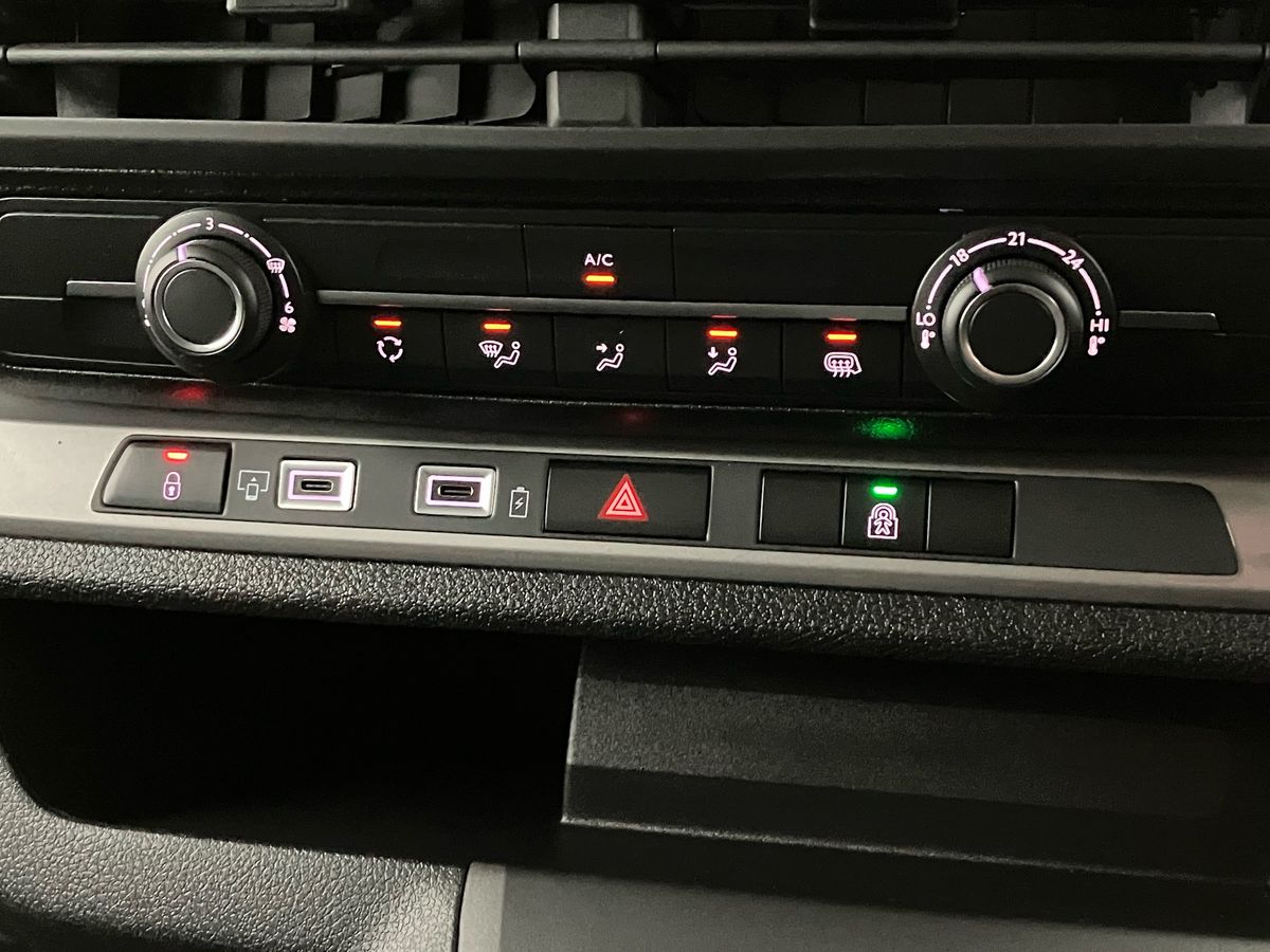 Used Vauxhall Vivaro 2025 for sale - 76425922: Photo 12