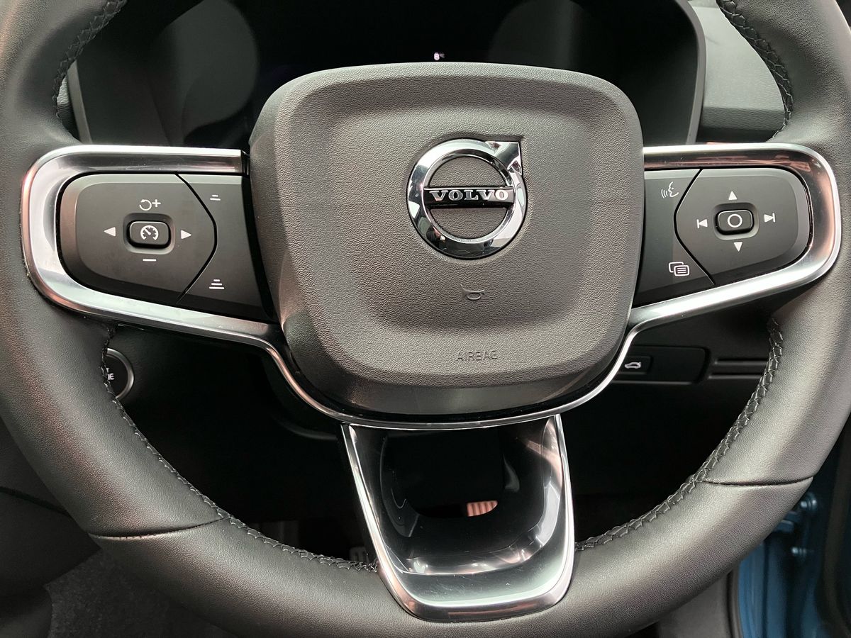 Used Volvo XC40 2022 for sale - 76669297: Photo 16