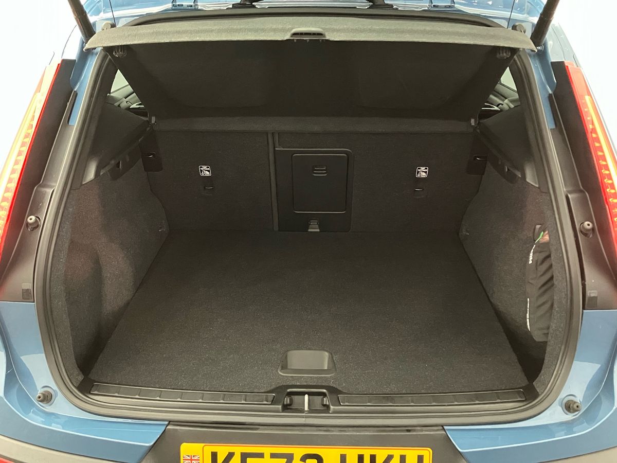 Used Volvo XC40 2022 for sale - 76669297: Photo 20