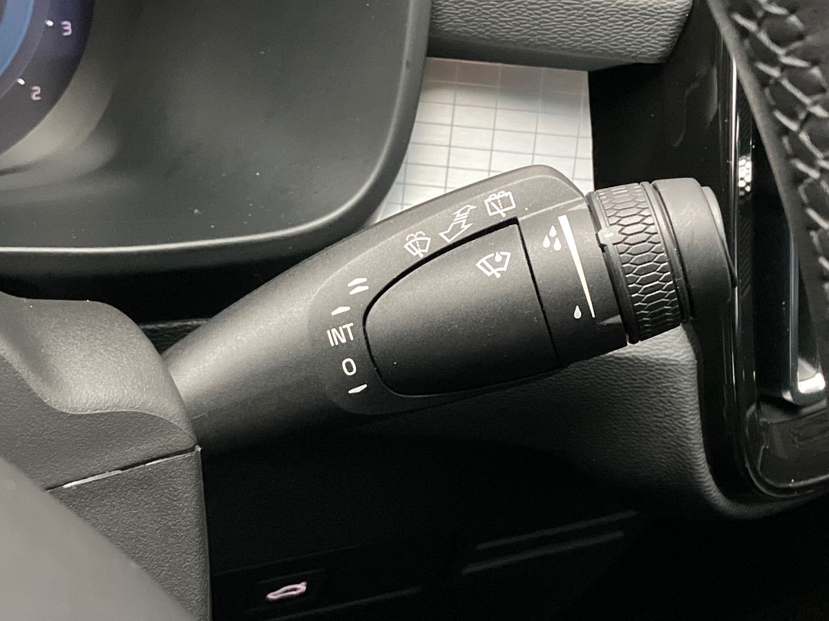 Used Volvo XC40 2022 for sale - 76669297: Photo 34