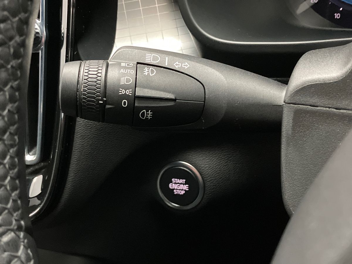 Used Volvo XC40 2022 for sale - 76669297: Photo 35