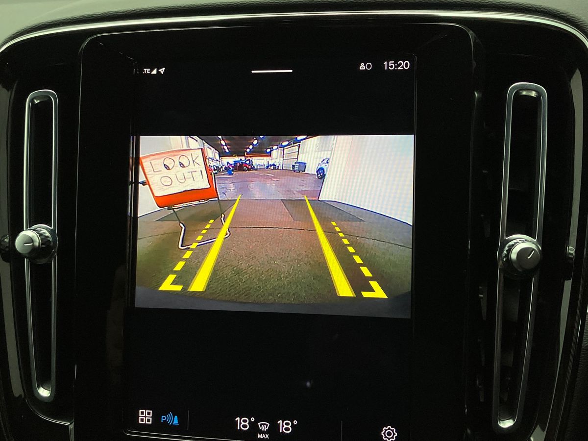 Used Volvo XC40 2022 for sale - 76669297: Photo 41