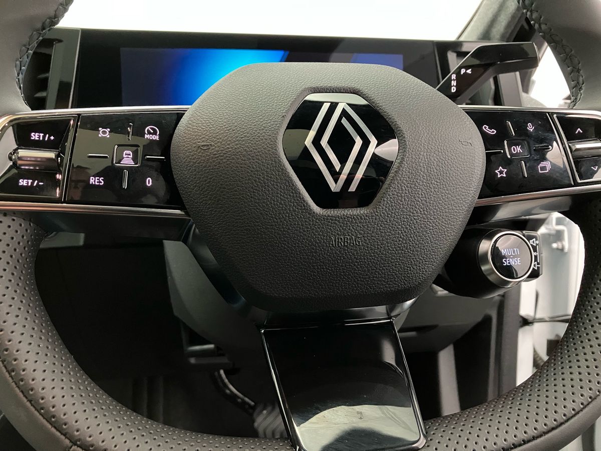 Used Renault Scenic E-Tech 2025 for sale - 76845595: Photo 16