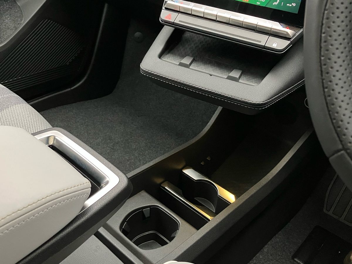 Used Renault Scenic E-Tech 2025 for sale - 76845595: Photo 17