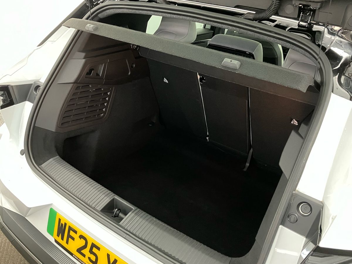 Used Renault Scenic E-Tech 2025 for sale - 76845595: Photo 21