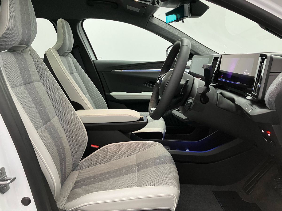 Used Renault Scenic E-Tech 2025 for sale - 76845595: Photo 29