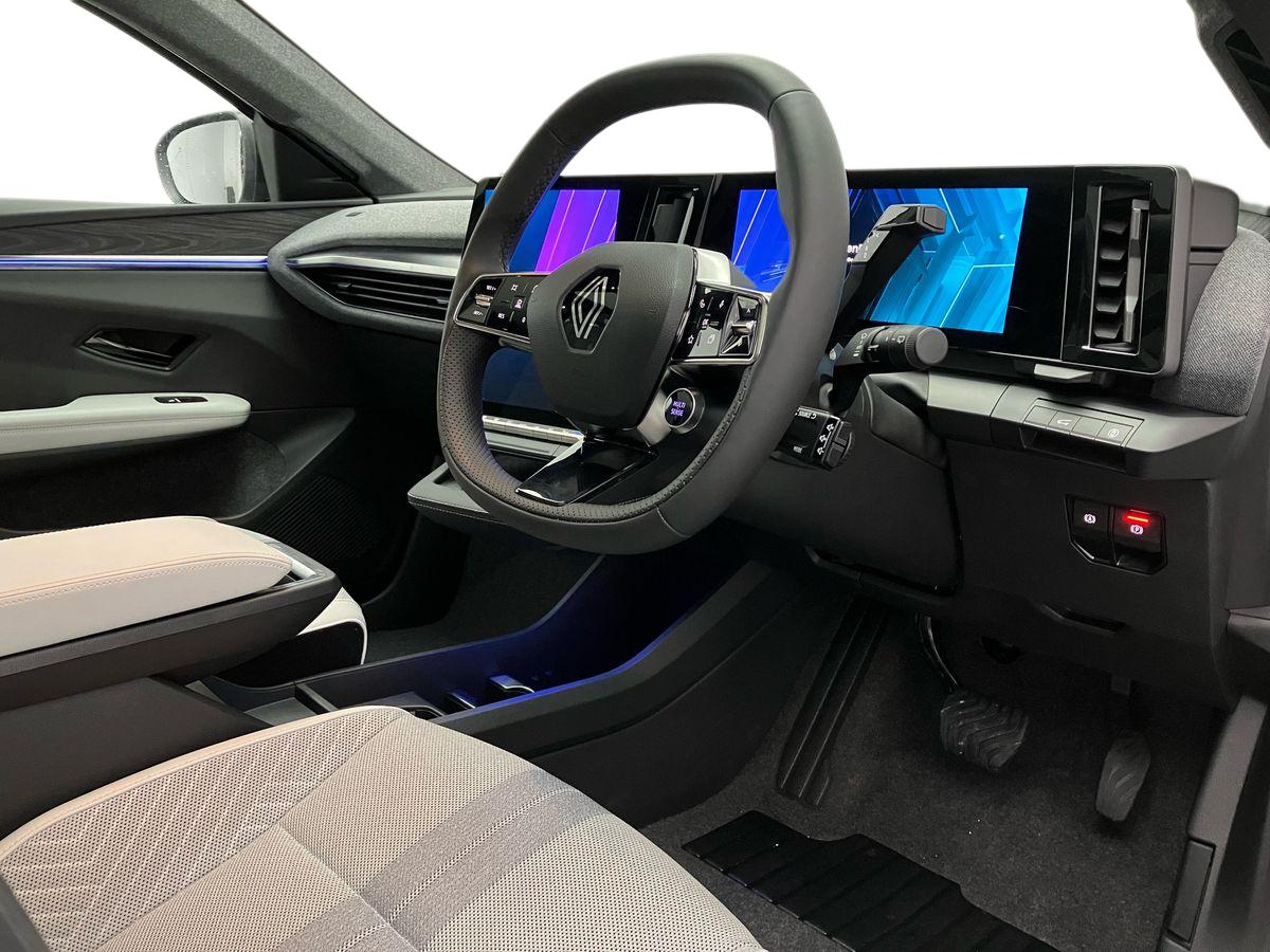 Used Renault Scenic E-Tech 2025 for sale - 76845595: Photo 8