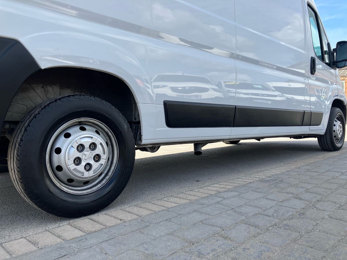 Vehicle 28