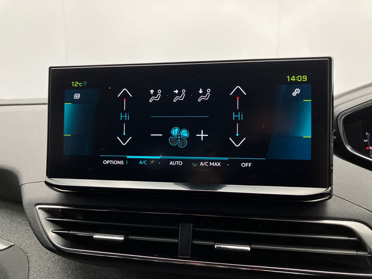 Used Peugeot 3008 2023 for sale - 76905645: Photo 32