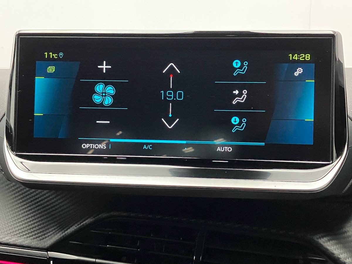 Used Peugeot 2008 2022 for sale - 76777496: Photo 12