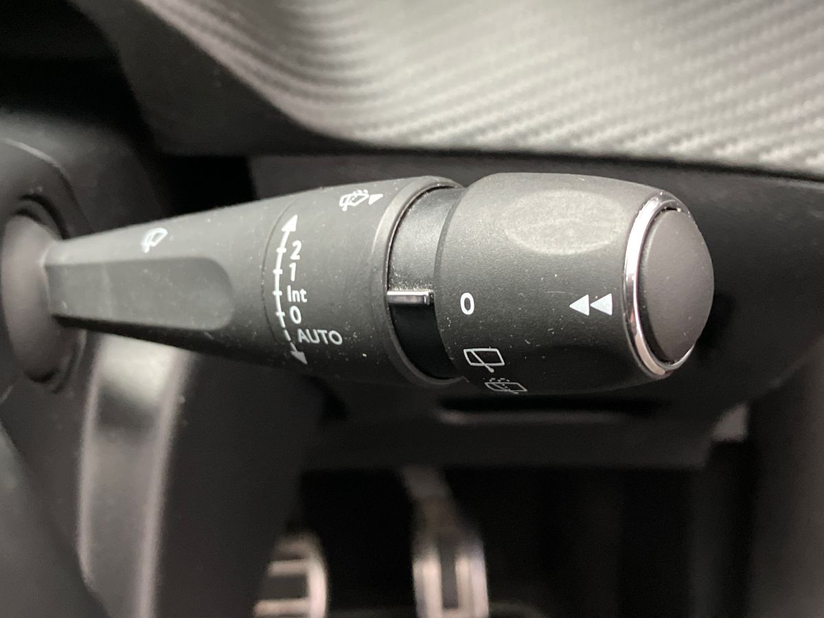 Used Peugeot 2008 2022 for sale - 76777496: Photo 34