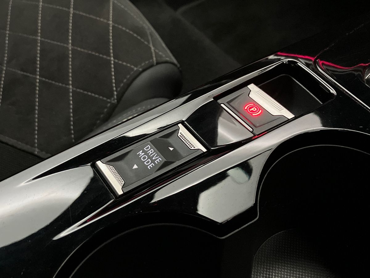 Used Peugeot 2008 2022 for sale - 76777496: Photo 37