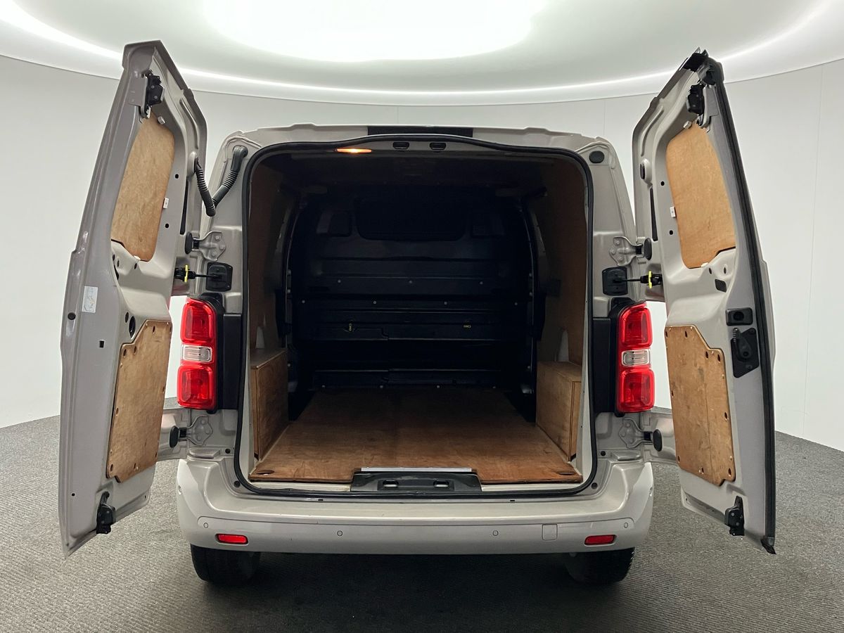 Used Vauxhall Vivaro 2020 for sale - 77113641: Photo 20