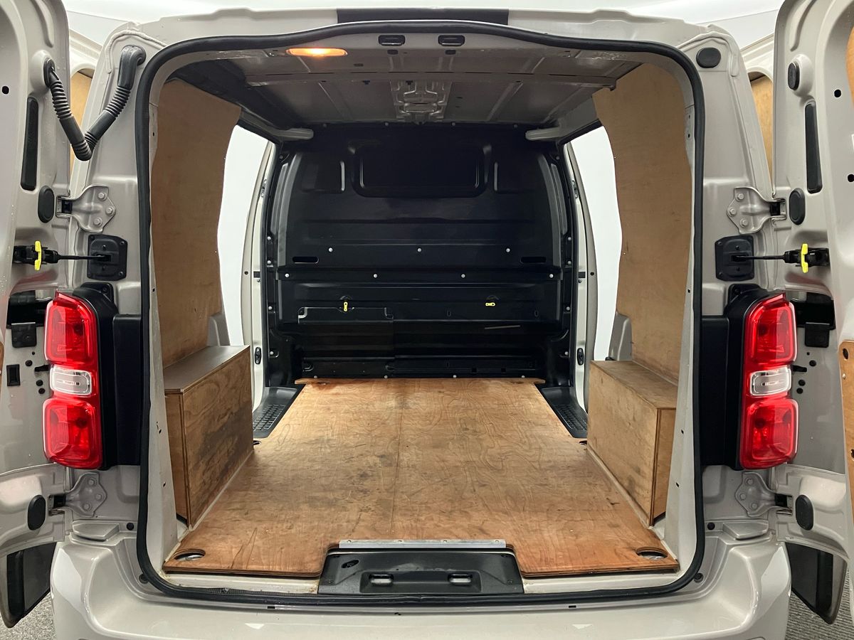 Used Vauxhall Vivaro 2020 for sale - 77113641: Photo 21