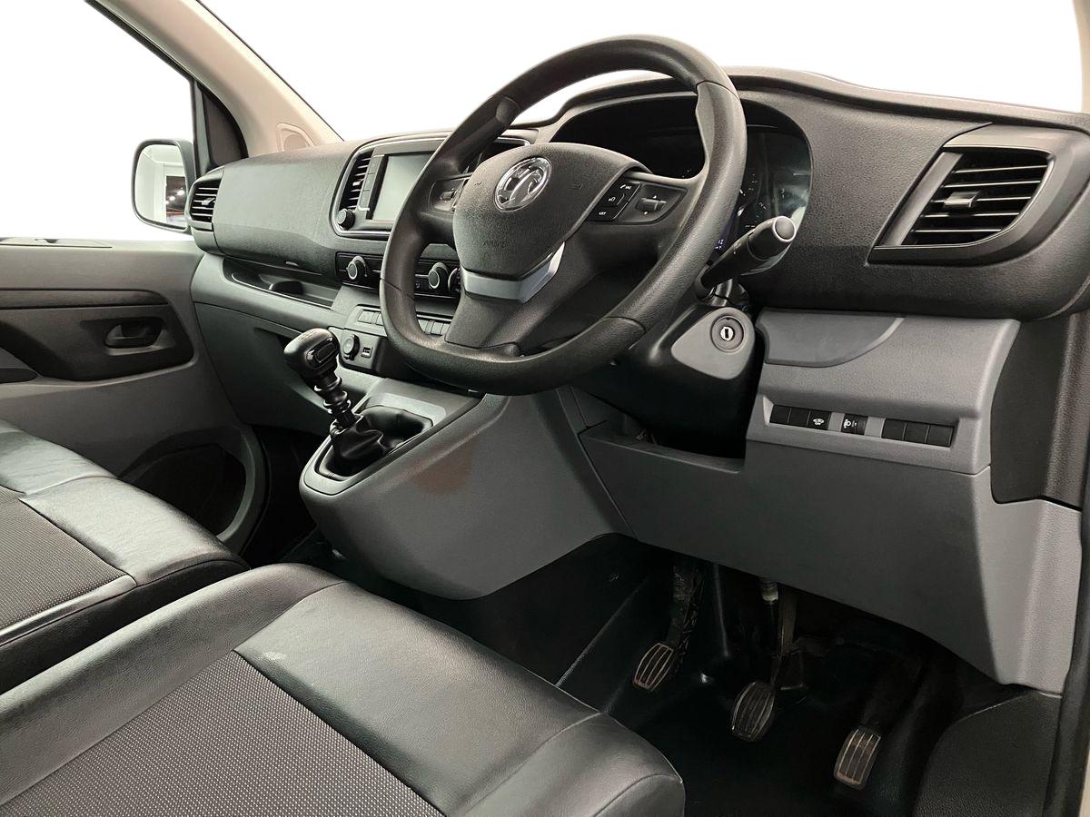 Used Vauxhall Vivaro 2020 for sale - 77113641: Photo 8