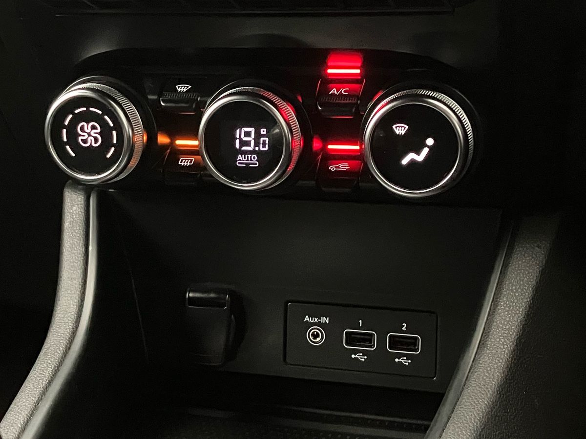 Used Renault Captur 2022 for sale - 77872708: Photo 12