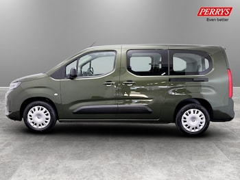 Used Vauxhall Combo Life 2024 for sale - 79111129: Photo
