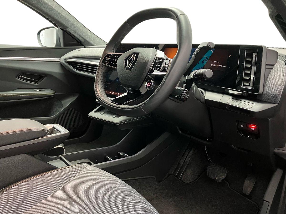 Used Renault Scenic E-Tech 2024 for sale - 77045867: Photo 8