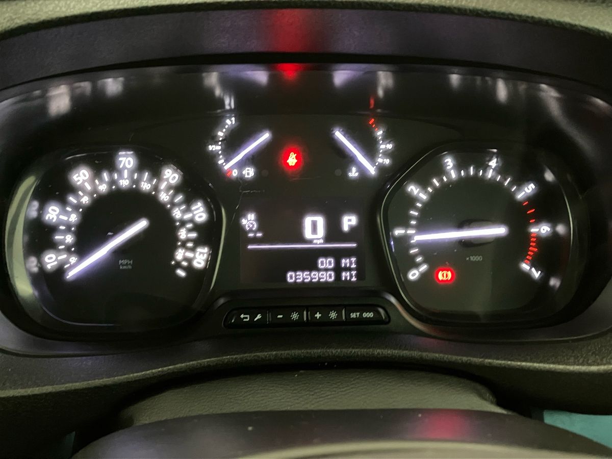 Used Peugeot Traveller 2019 for sale - 77196007: Photo 14