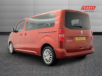 Used Peugeot Traveller 2019 for sale - 77196007: Photo