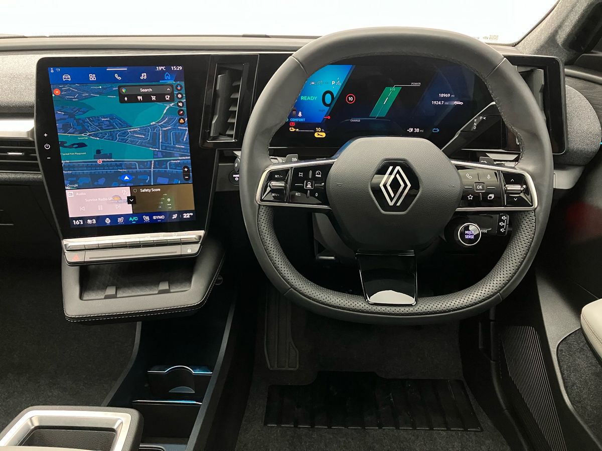 Used Renault Scenic E-Tech 2024 for sale - 76542401: Photo 15