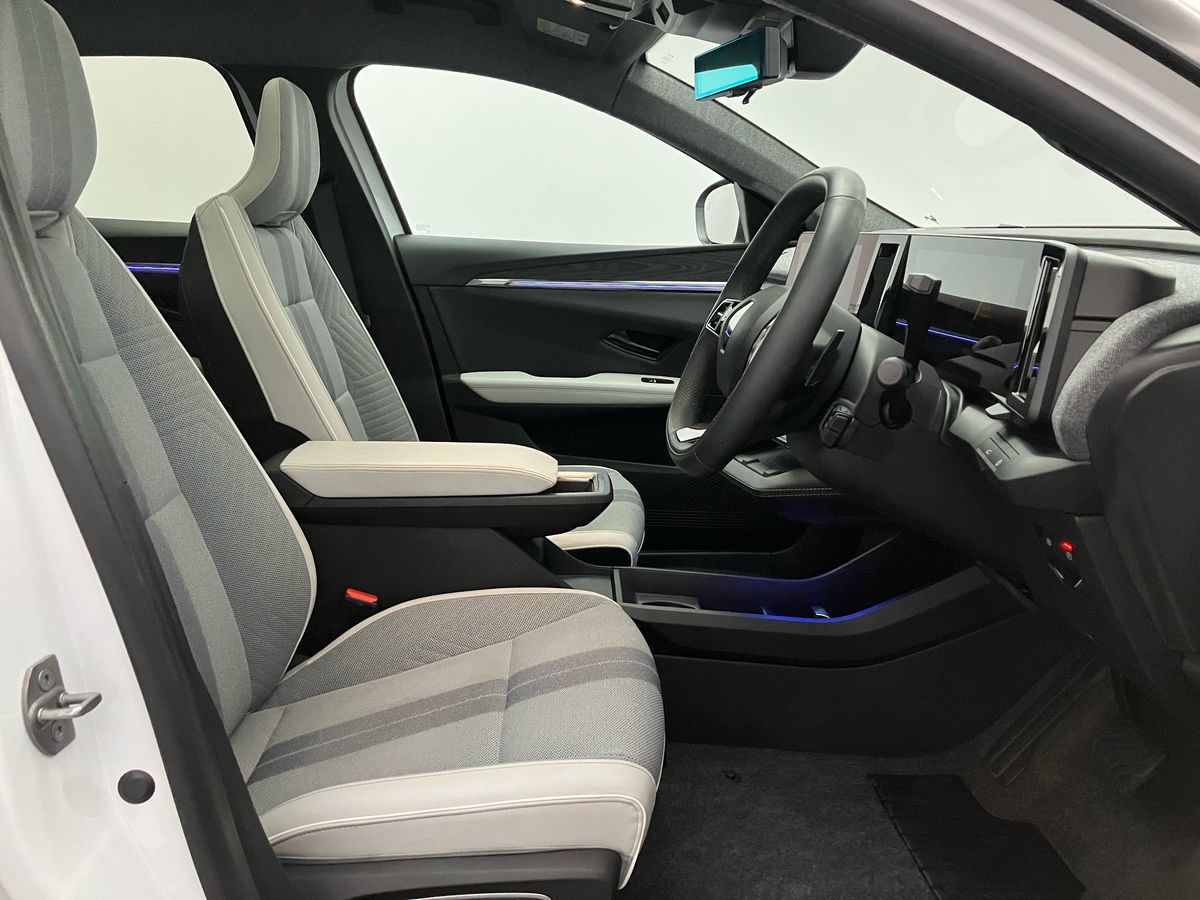 Used Renault Scenic E-Tech 2024 for sale - 76542401: Photo 29