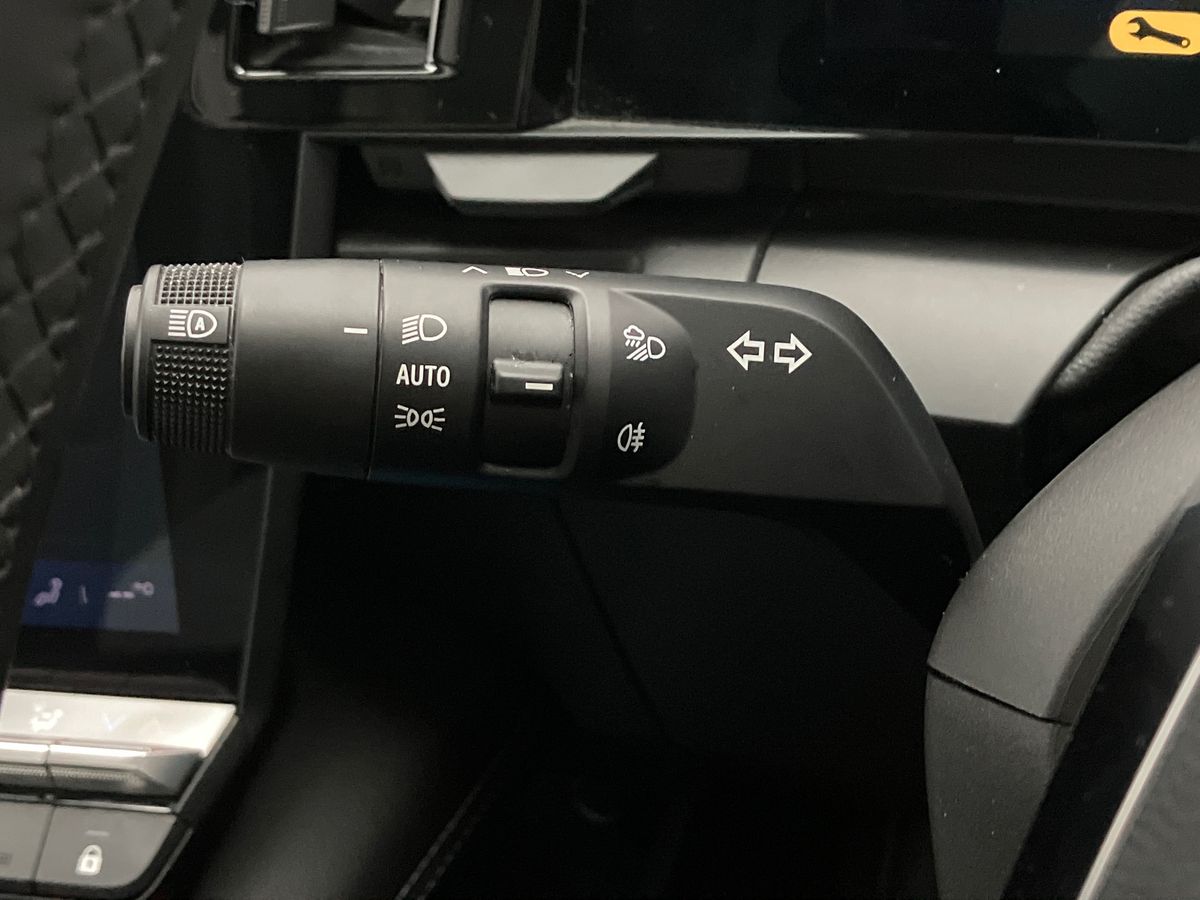 Used Renault Scenic E-Tech 2024 for sale - 76542401: Photo 37