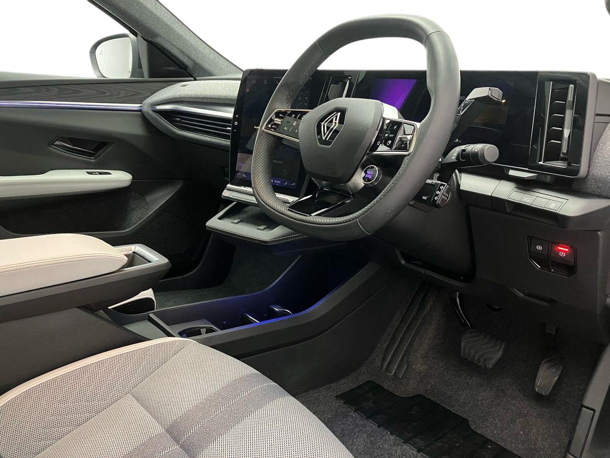 Used Renault Scenic E-Tech 2024 for sale - 76542401: Photo 8