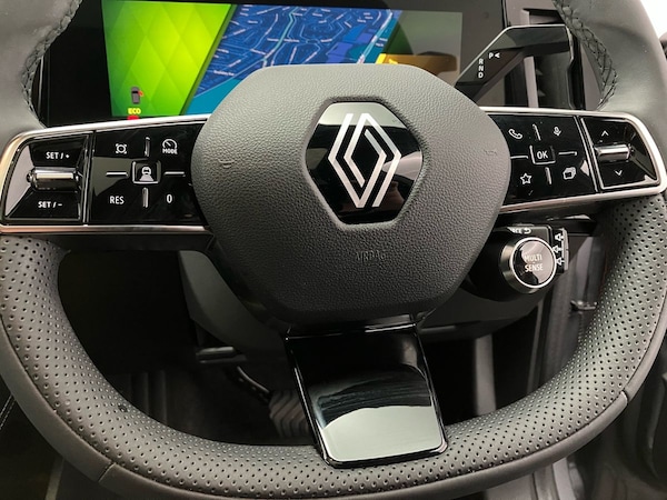 Used Renault Scenic E-Tech 2024 for sale - 76035315: Photo 19