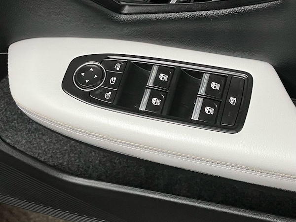 Used Renault Scenic E-Tech 2024 for sale - 76035315: Photo 21