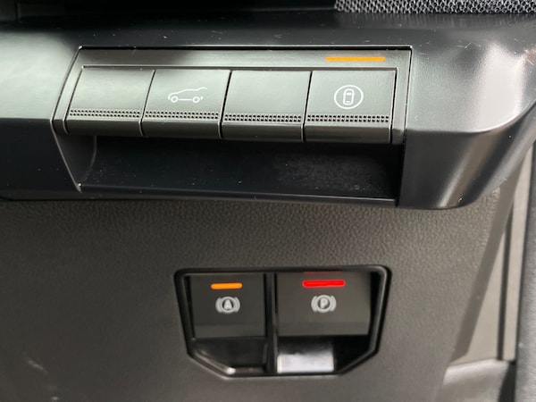 Used Renault Scenic E-Tech 2024 for sale - 76035315: Photo 41