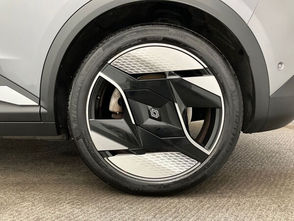Used Renault Scenic E-Tech 2024 for sale - 76035315: Photo 8