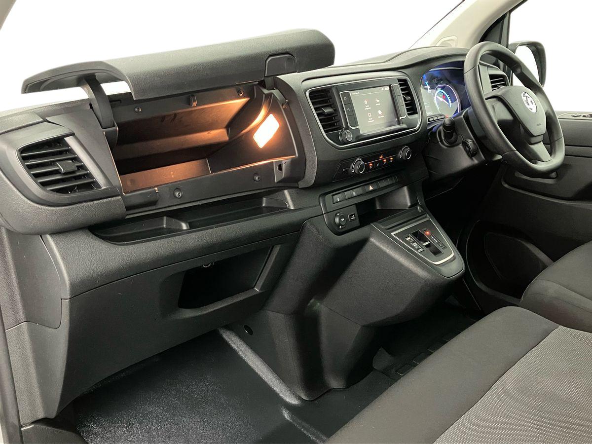 Used Vauxhall Vivaro Life 2023 for sale - 76905630: Photo 10