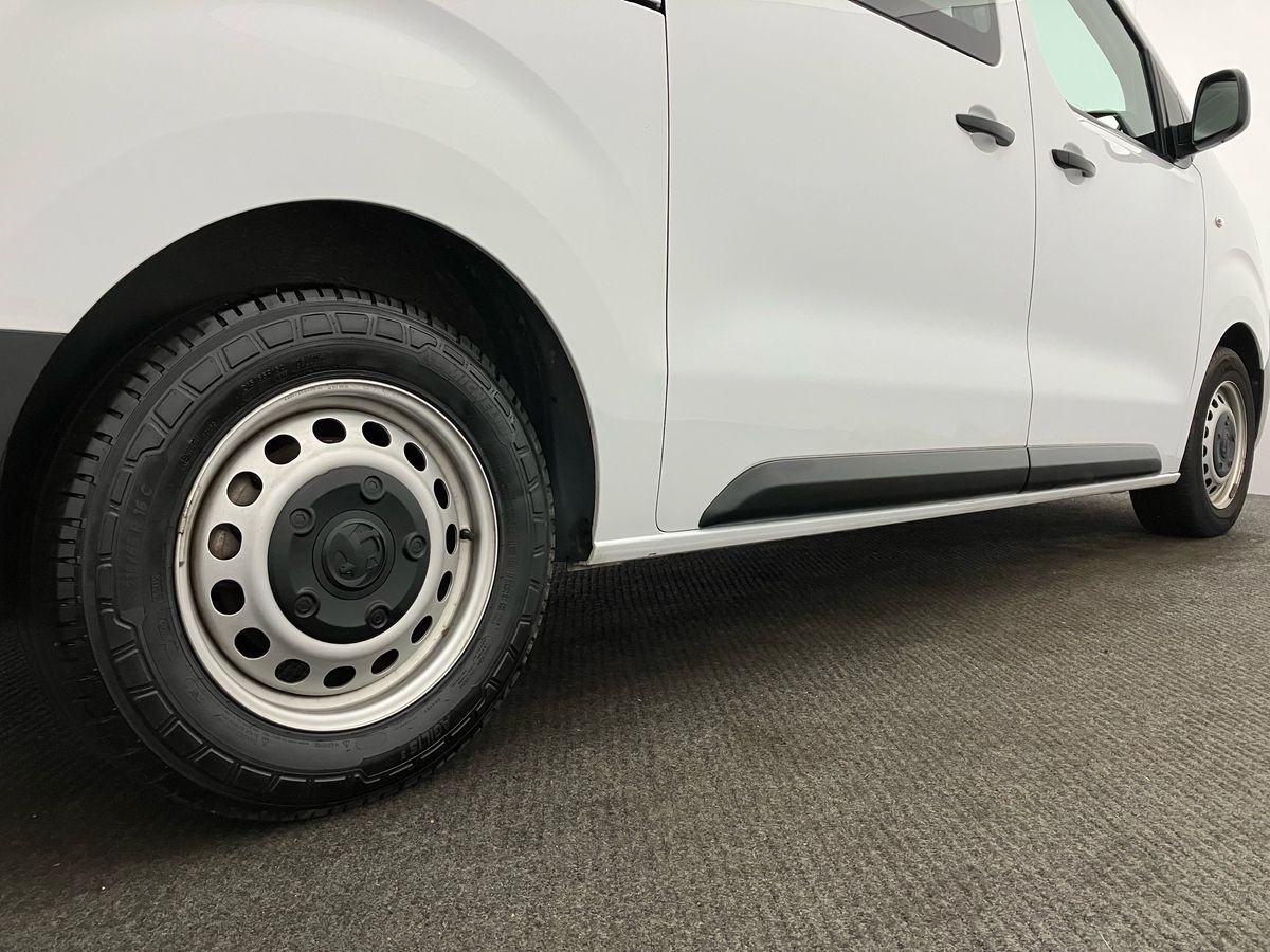 Used Vauxhall Vivaro Life 2023 for sale - 76905630: Photo 24